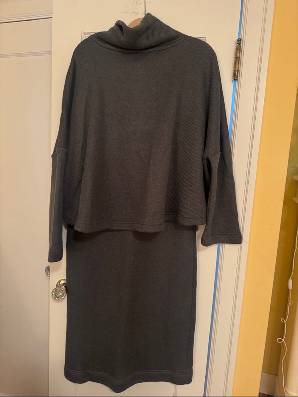 Free-est sweater and skirt set size small and oversized.